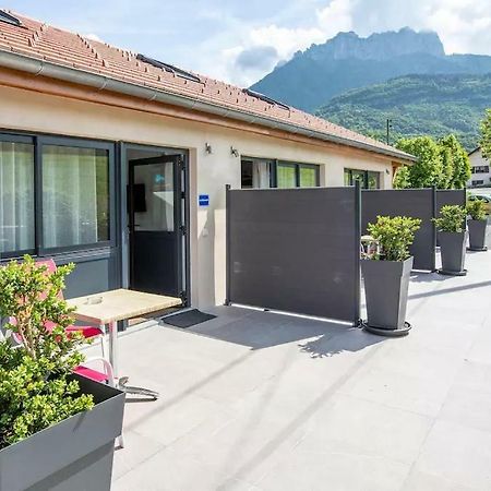 Domaine Des Ecuries - Appartements Meubles A Талуар Екстериор снимка