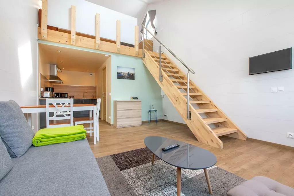 Domaine Des Ecuries - Appartements Meubles A Талуар Екстериор снимка