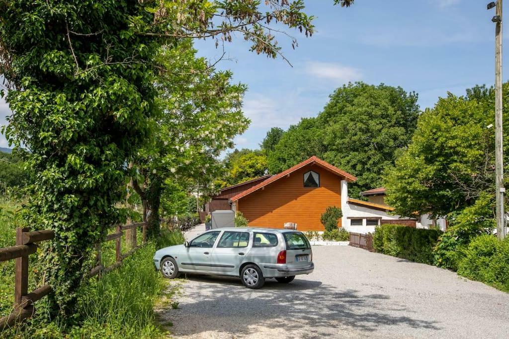Domaine Des Ecuries - Appartements Meubles A Талуар Екстериор снимка
